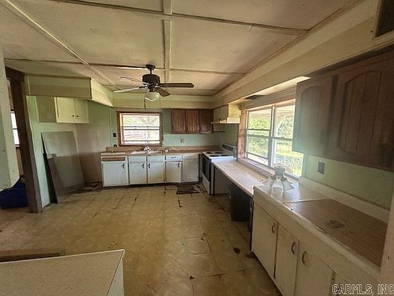 2nd image of 173 McElroy Rd