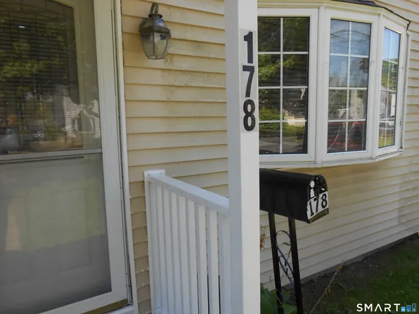 178 Larkin Court, Stratford, CT 06615