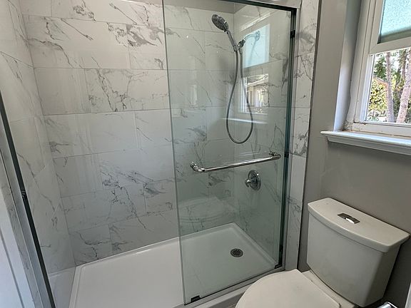 2nd image of 320 Franciscan Ct APT 11