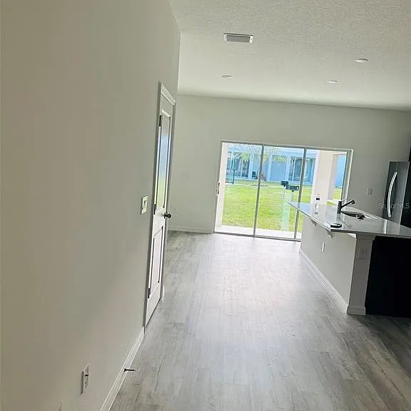 737 Maple Oak Dr — Photo 3
