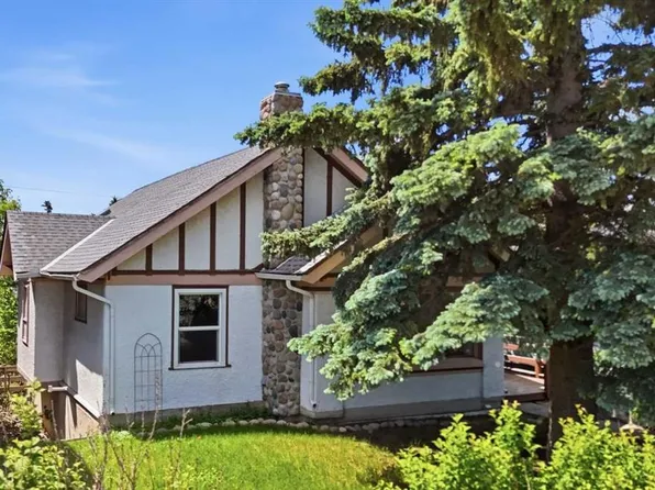 2713 N 9th Ave SE, Calgary, AB T2A 0B6