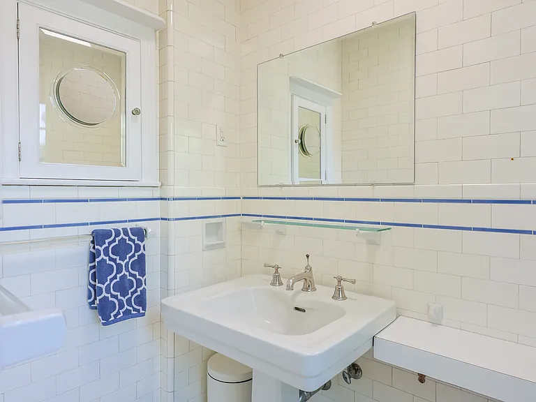 27 Chesterfield Rd — Photo 16