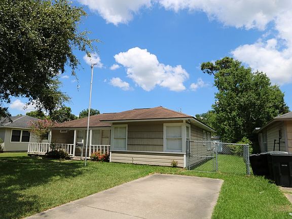 2nd image of 4642 Lawndale Ave
