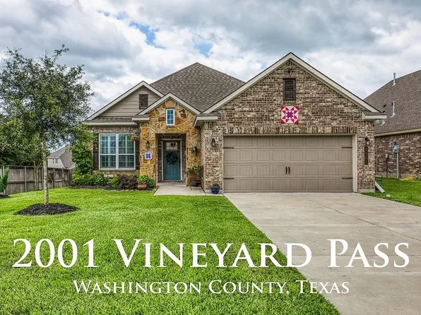 2001 Vineyard Pass, Brenham, TX 77833