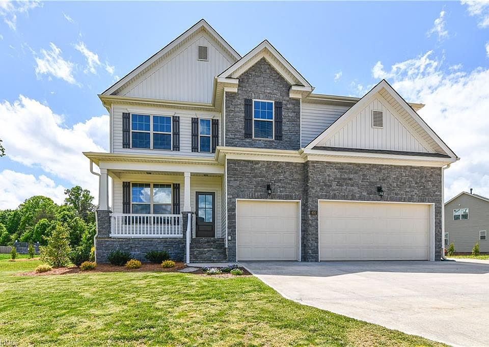 1st image of 400 Fairmile Dr
