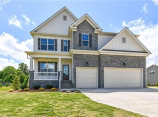 400 Fairmile Dr, Greensboro, NC 27455
