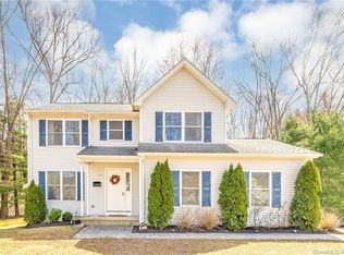 303 Rood Ave, Windsor, CT 06095