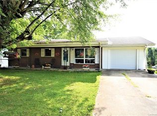 165 Tarheel Dr, Waynesville, NC 28786