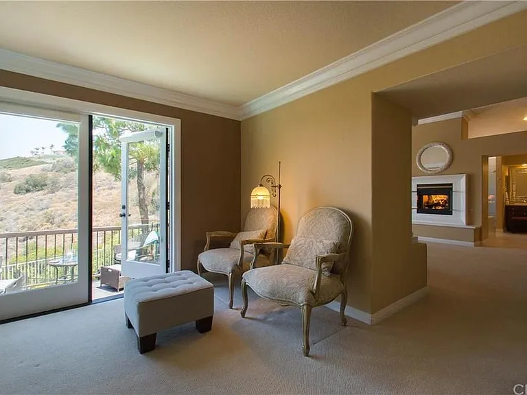 3061 Diamond View Cir — Photo 45
