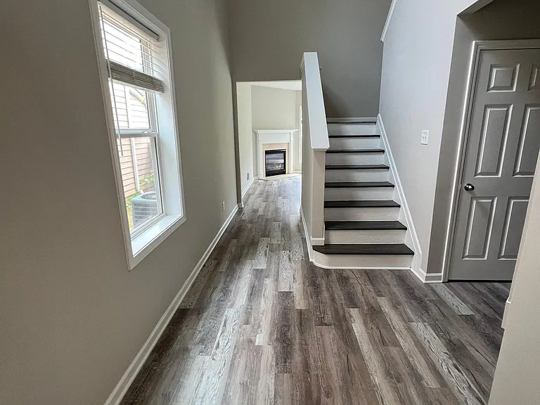 5795 Crestwick Way — Photo 9