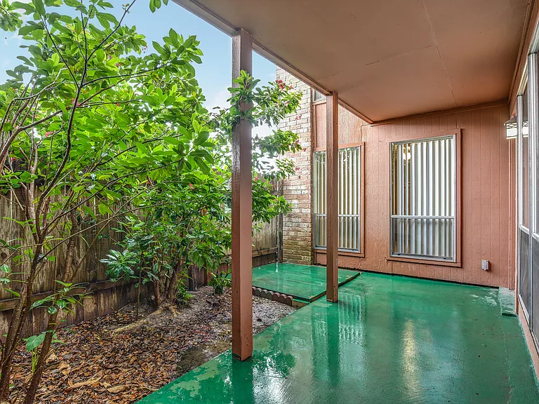 Heather Apartments — Photo 14