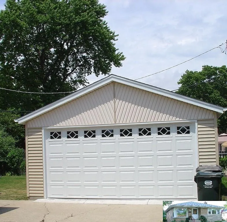 Hirschberg Ave, Schiller Park — Photo 3