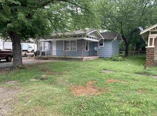809 W 12th St, Sulphur, OK 73086