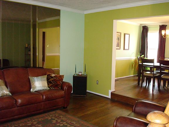 Living Room/Dining Rm