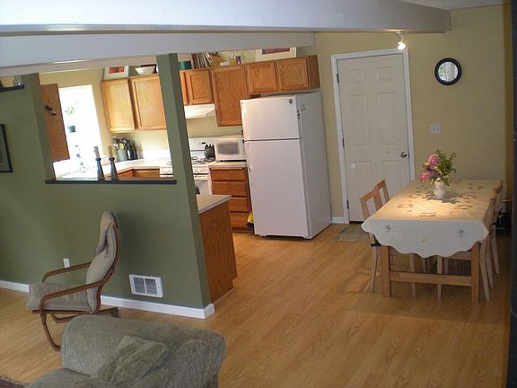 Kitchen/Eating Space