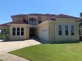 5525 River Landing Dr, Mobile, AL 36619