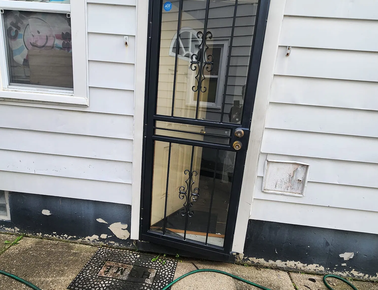 3 bed, 1100 sqft, $1,300 — Photo 4