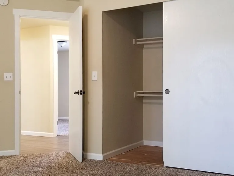 4315 Cedar Ct SE — Photo 16