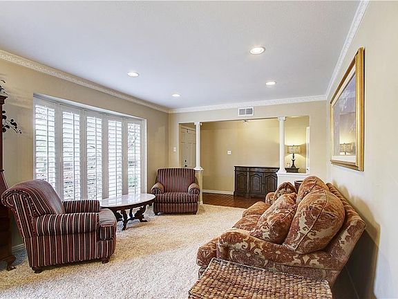 4th image of 2407 Mesa Dr