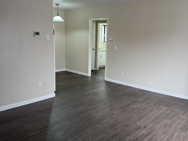 300 E Romie Ln #24 — Photo 5