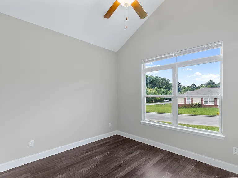 1610 Southern Heights Cir SE — Photo 11