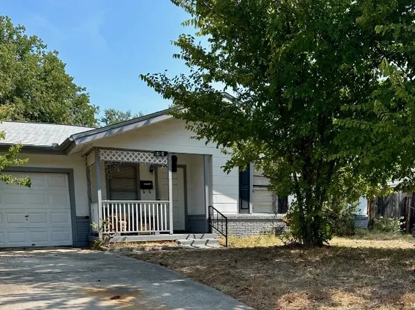 3513 Fossil Dr, Fort Worth, TX 76111