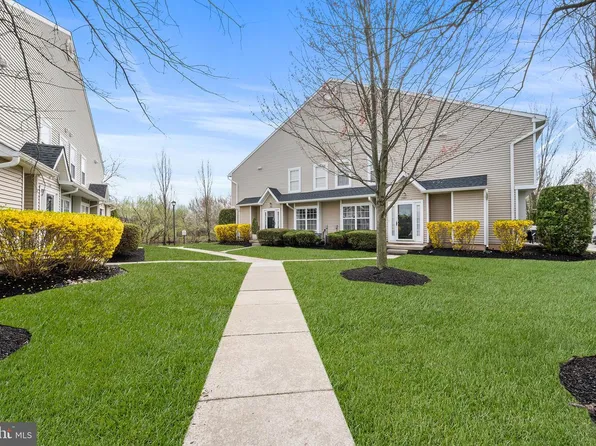 7408 Baltimore Dr, Marlton, NJ 08053