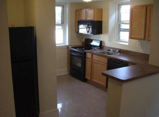 4815 Pine St APT C2, Philadelphia, PA 19143