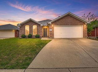 7424 Lake Front Trl, Arlington, TX 76002