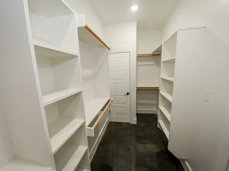 612 E Shepherd St — Photo 18