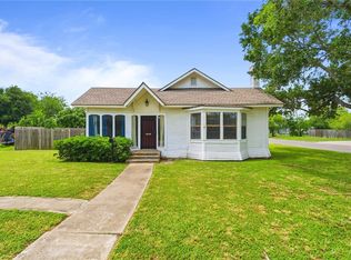629 W Yoakum Ave, Kingsville, TX 78363