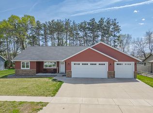 2102 Prairie PLACE, La Crosse, WI 54601