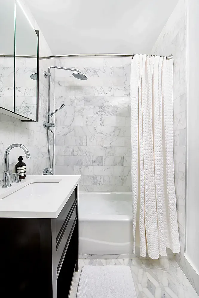 110 Horatio Street — Photo 3