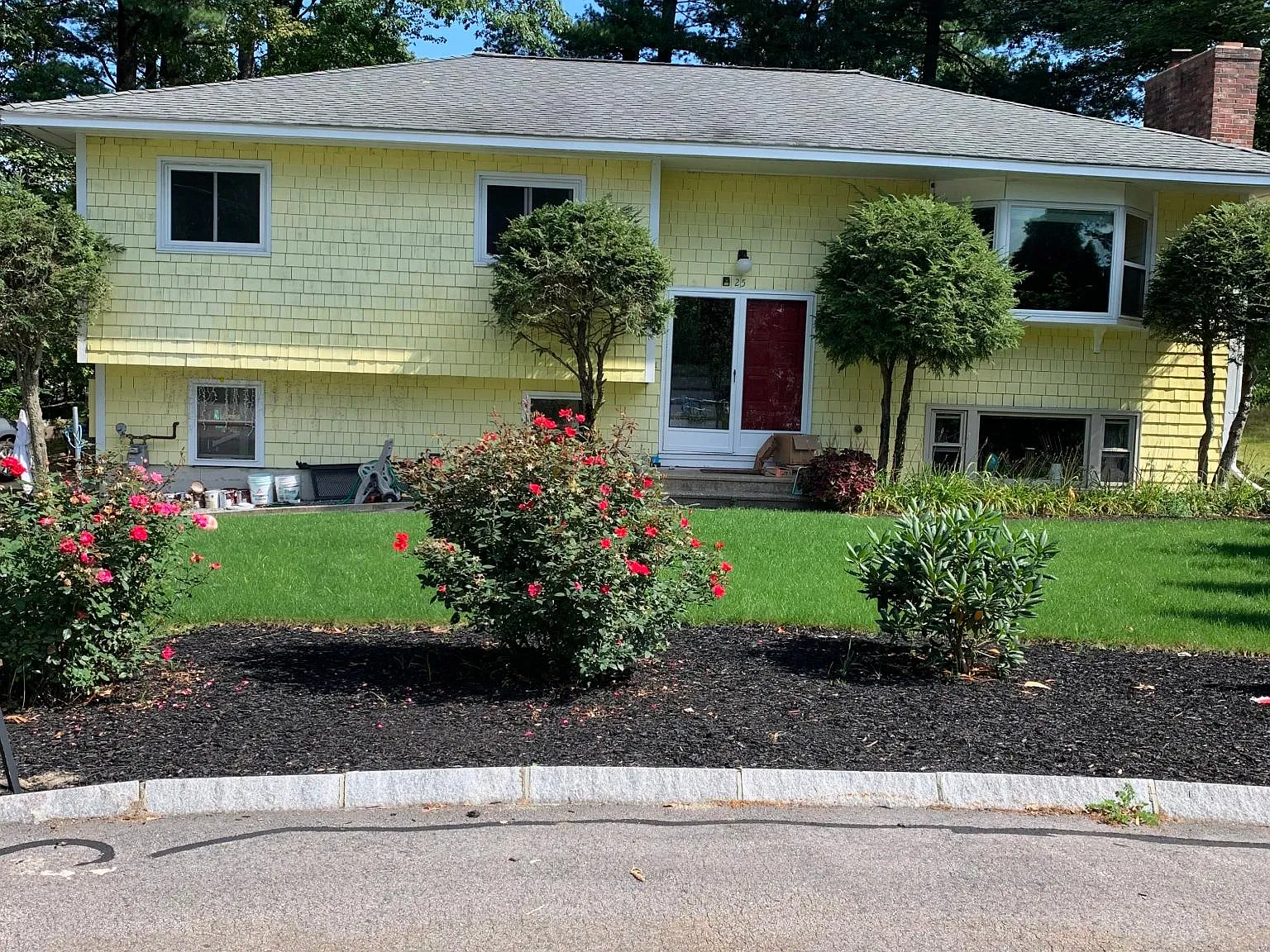 25 Stanley Ln — Photo 2