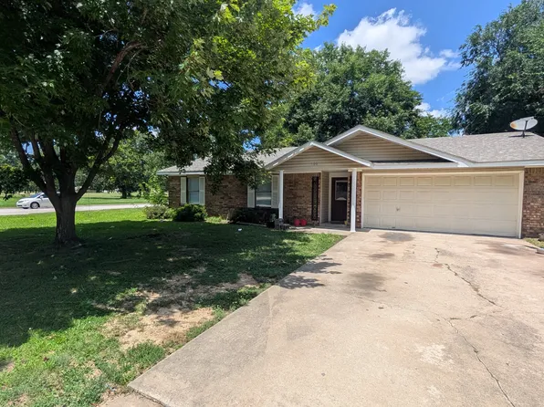 100 Eames Ave, Springdale, AR 72764