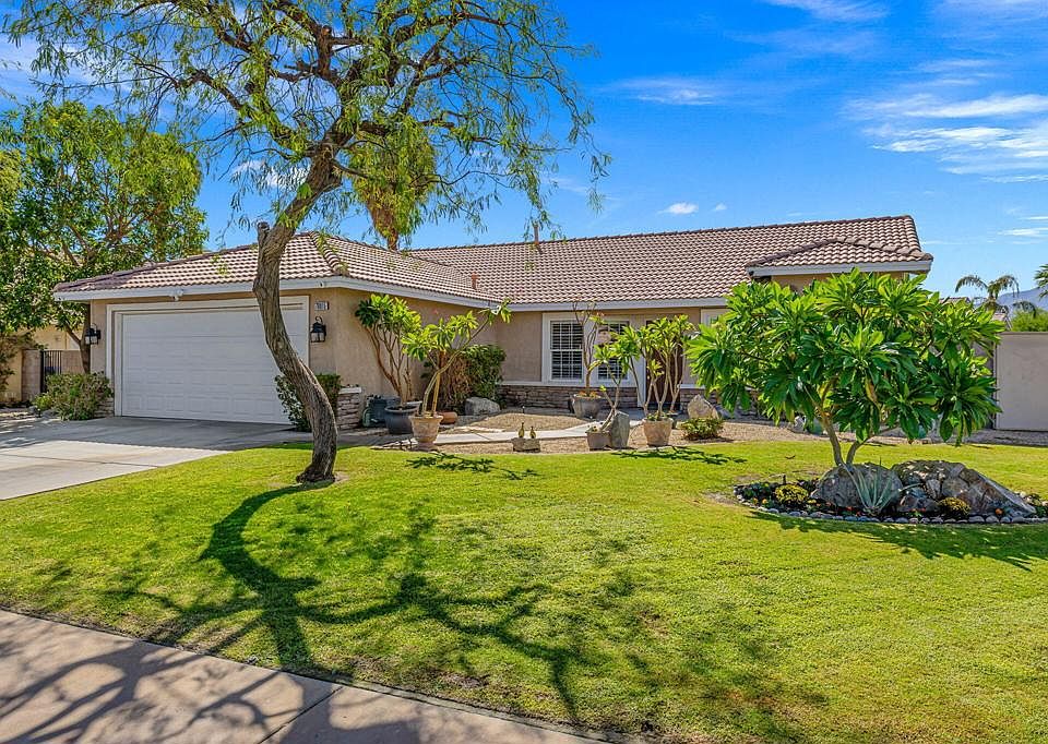1st image of 78815 Sunbrook Ln