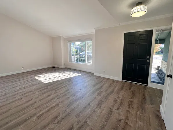 4806 Pinemont Dr, Campbell, CA 95008