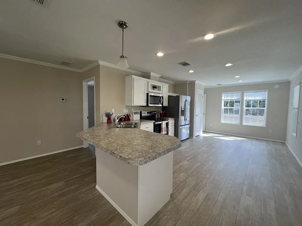 2 bed, 2.0 bath, 1147 sqft, $1,699 — Photo 4