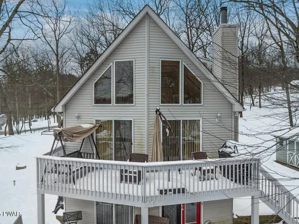 115 Ridge Rd, Dingmans Ferry, PA 18328
