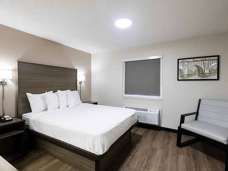 1 Bedroom Suite -1 Queen and 1 Full Bed