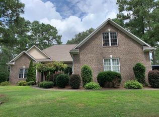 21 Shadow Ln, Whispering Pines, NC 28327