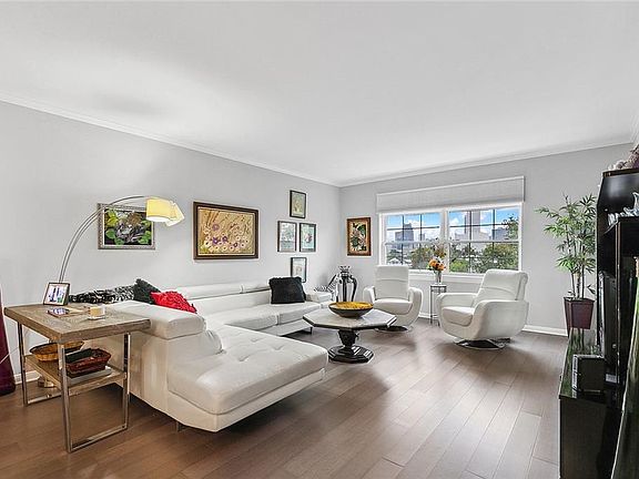 4th image of 1750 Saint Charles Ave APT 617
