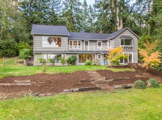 15122 Komedal Rd NE, Bainbridge Island, WA 98110