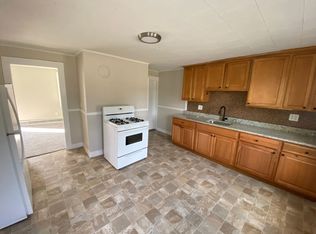 12 Elm St #12C, Brooklyn, CT 06234