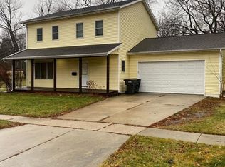 350 S Cottage St, Whitewater, WI 53190