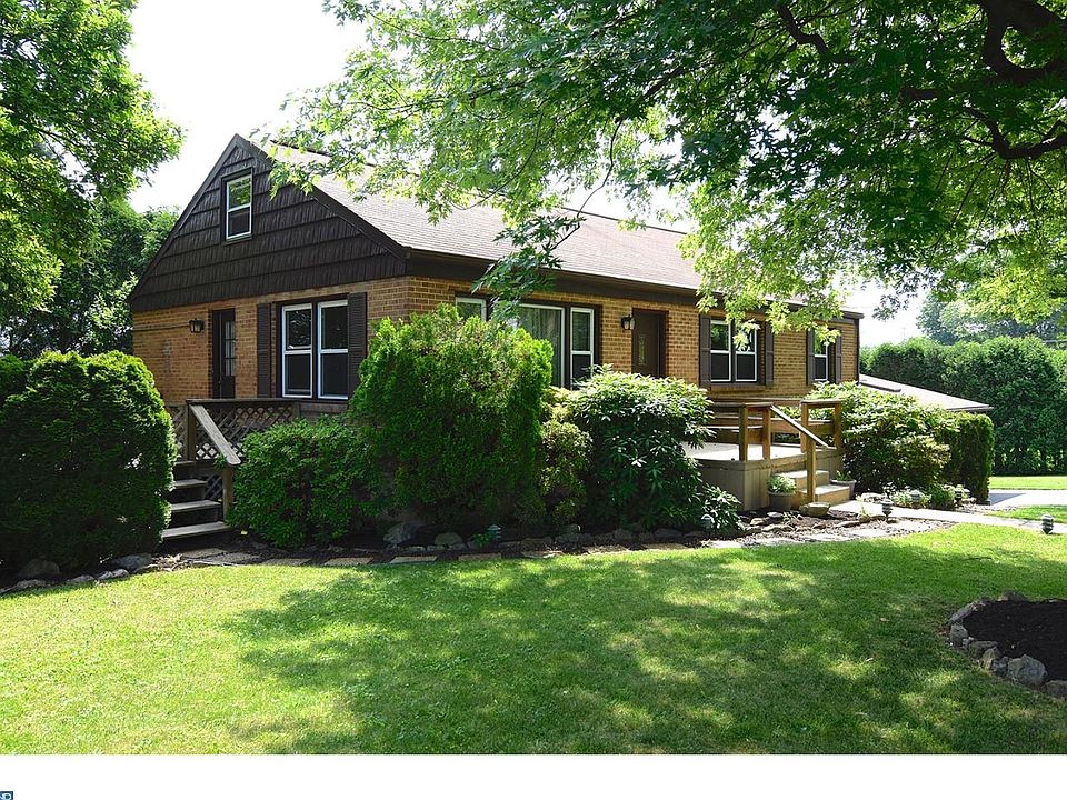3723 Magnolia Ave, Reading, PA 19605 | Zillow