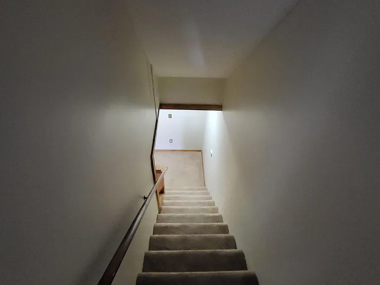 84 Village Ln — Photo 11