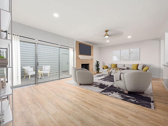 5th image of 1746 S Gessner Rd