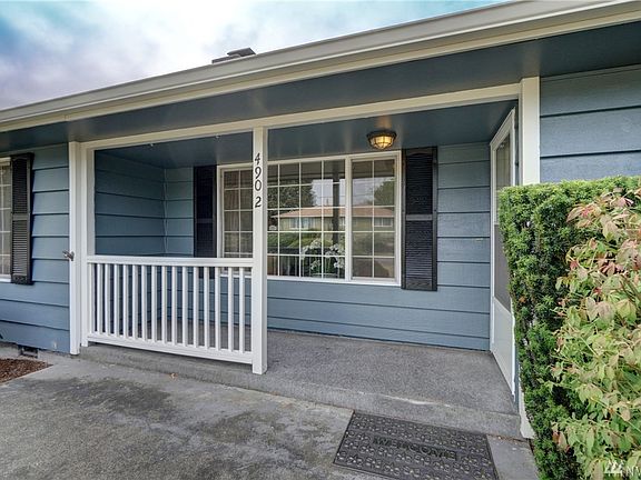 Covered front porch...