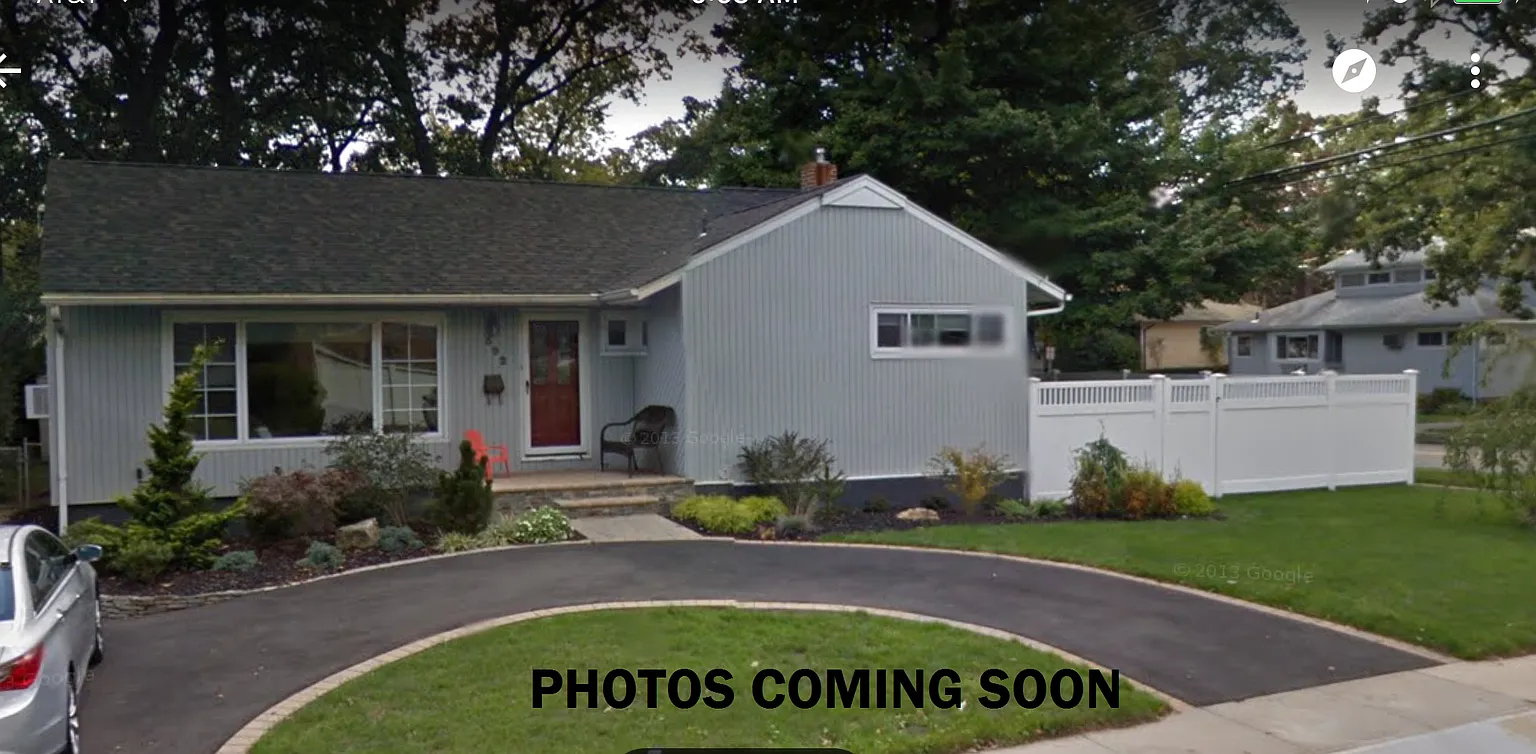 592 Garden Ln photo 1